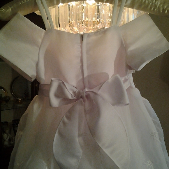 NEW LLC  GIRLS BRIDAL WHITE SATIN BEADED 3T - Picture 4 of 6